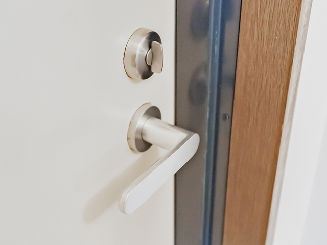 窓-錠前施工事例